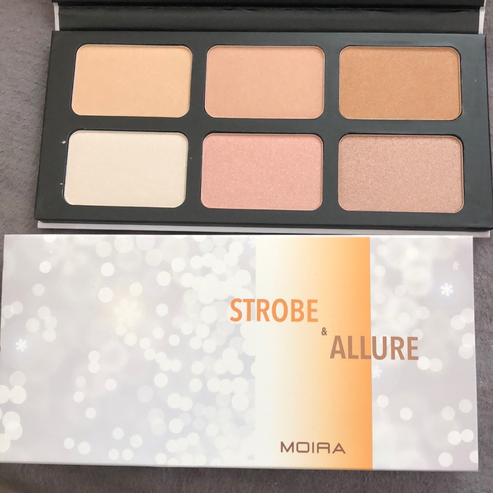Strobe highlighter palette